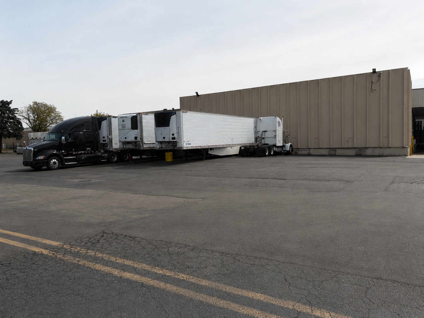 Trailers and tractors parked at FMG Denver